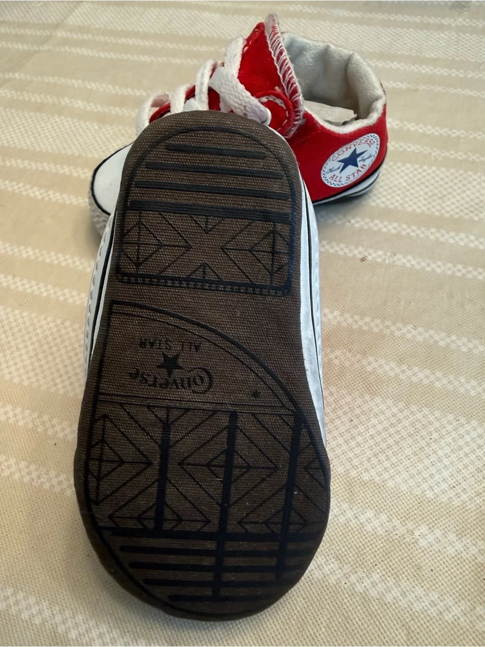 Converse Red Low-Top Kids Sneakers with White Toe Cap